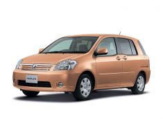 Toyota Raum (2003 - 2011)