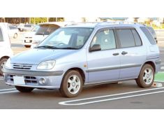 Toyota Raum (1997 - 2003)